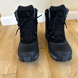 North Face Men’s Snow boots. Hear Seekers. Size 8.5